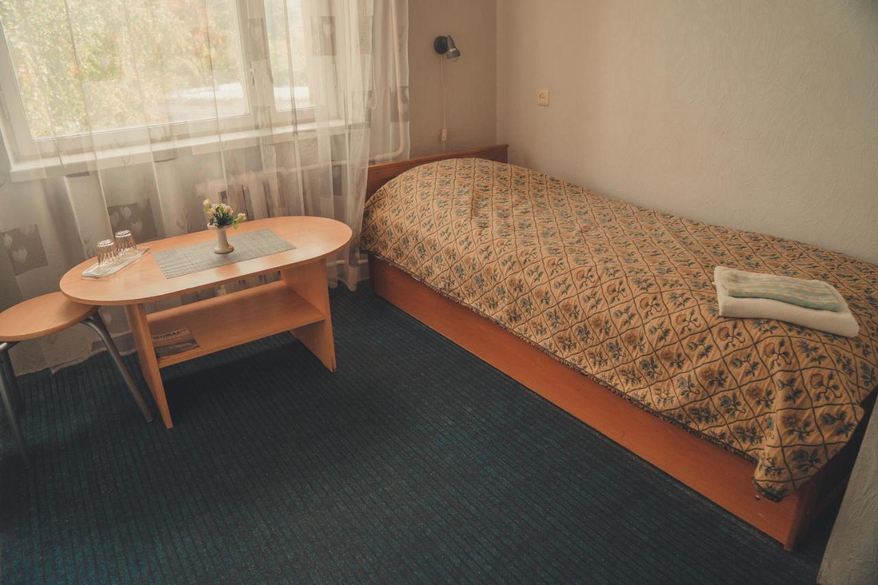 Hotell Paeaesuke Johvi Exterior photo