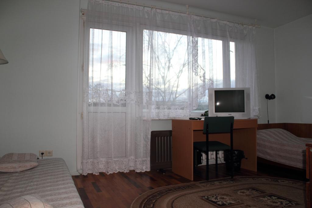Hotell Paeaesuke Johvi Exterior photo